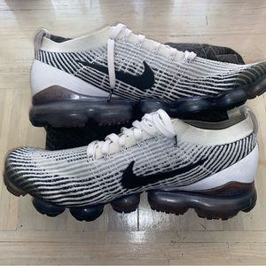 NIKE VAPORMAX FLYKNIT